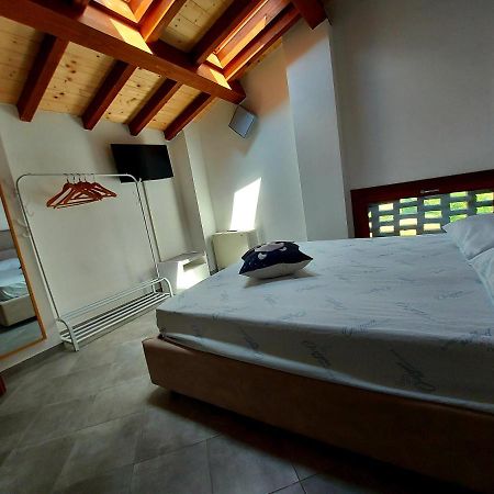 Agriturismo Azienda Agricola Ferrari M.Rita Pozza Extérieur photo